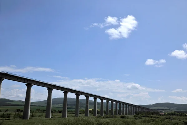 Aer Hulunbeier grasslands in Inner Mongolia Railway Bridge — Stock Photo, Image