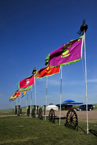 Mongólia Interior Hulunbeier Horda Dourada Bandeira das tribos mongóis Khan — Fotografia de Stock