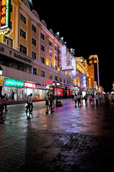 Manzhouli stad, binnen-Mongolië hulunbeier nacht — Stockfoto