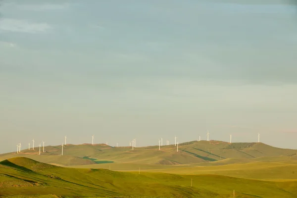 İç Moğolistan hulunbeier ergun rüzgar çiftlikleri — Stok fotoğraf