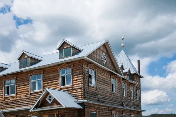 Mongolia Interna Hulunbeier quantità Ergunaen e chic città di Riverside piccola casa colonica — Foto Stock