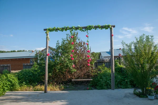 Belső-mongóliai hulunbeier Sarolta folyóparti kis parasztház a "swing" — Stock Fotó