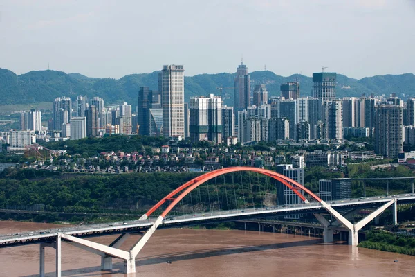 Le district de Yuzhong et la région de South Bank et le pont de la rivière Caiyuanba Yangtze — Photo