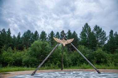 daxinganling mohe, heilongjiang province arctic Köyü Kuzey Milli Parkı kurban sunağı kuklalar