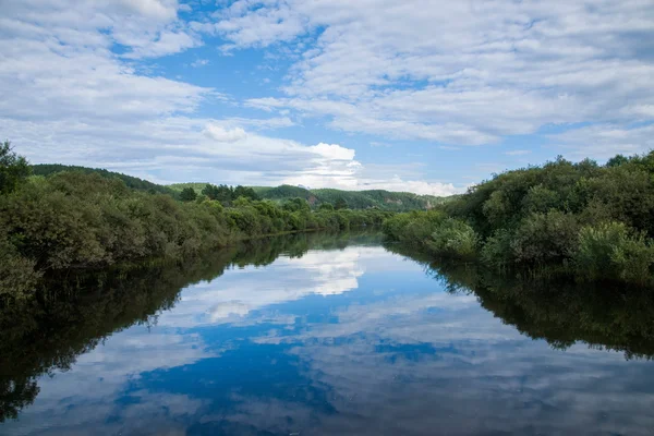 Daxinganling mohe, heilongjiang provincie Arctische dorp Arctische zeestraat rivier zandbank — Stockfoto