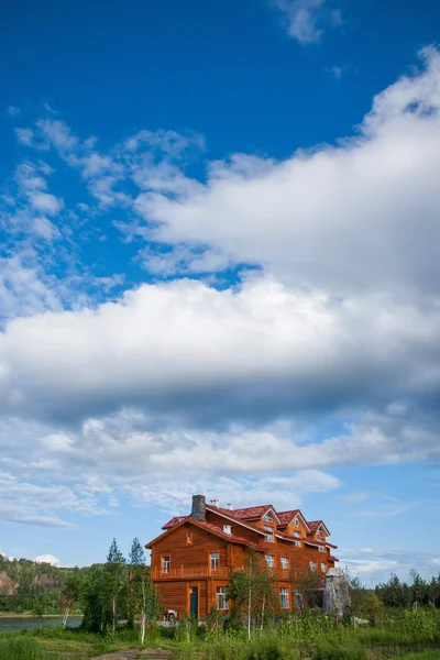 Daxinganling Mohe, Heilongjiang Province, Heilongjiang Mohe Arctic Village Arctic Village state water quality automatic monitoring stations — Stock Photo, Image