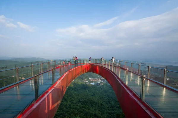 Shenzhen city, Guangdongprovinsen, east dameisha kulmen u-formad brygga — Stockfoto