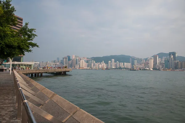 Залив Виктория, Kowloon, Hong Kong Avenue of Stars — стоковое фото