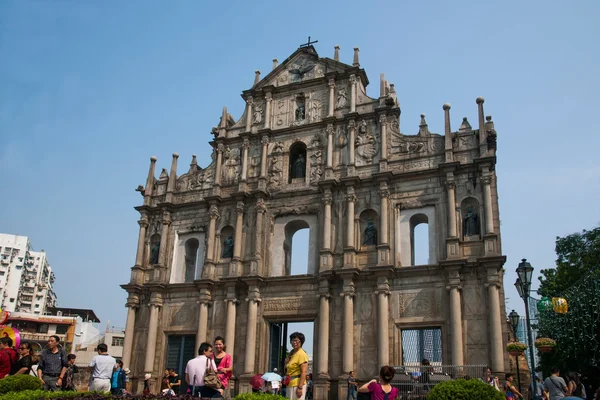 Macau's famous historical buildings, "three of St. Paul's." — Stock Photo, Image