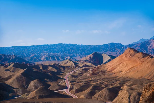 Zhangye danxia temizlemek Ulusal geopark merak ediyor. — Stok fotoğraf