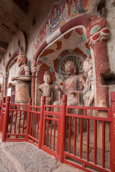 Montagne Tianshui Maiji sept temples statues — Photo