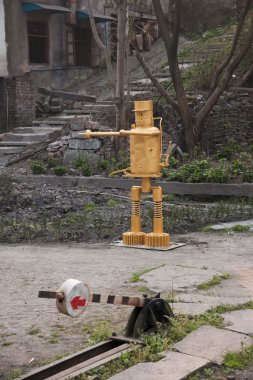 Leshan şehir, sichuan qianwei kayo sıçrama tren istasyonu yan yol el ile taşımak için çatal kolu