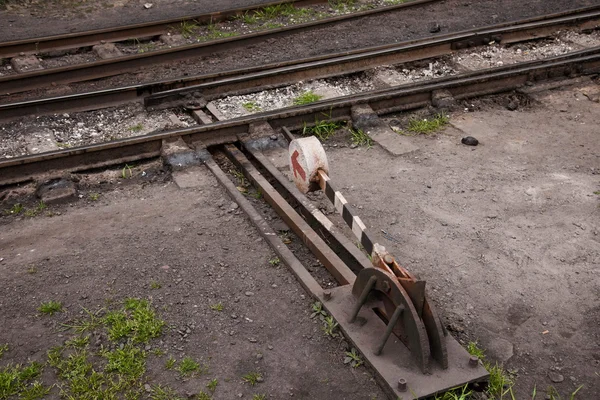 Leshan City, Sichuan Qianwei Kayo leap railway station side of the fork handle to manually move the Road — Stock Photo, Image