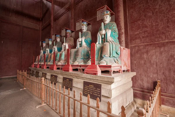 Fushun Fushun County, Sichuan Province Dacheng Temple worship hall twelve philosopher statue — Stock Photo, Image