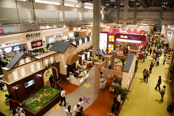 Bahar konut fair 2013 chongqing Uluslararası Kongre ve sergi Merkezi'nde site ticaret açıklar — Stok fotoğraf