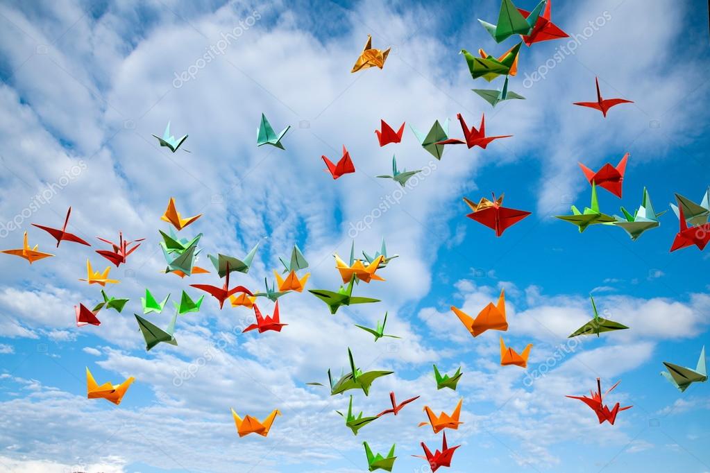 Paper cranes Stock Photo by ©jingaiping 40194247