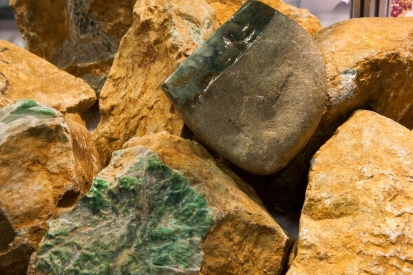 Китайский нефритовый камень
