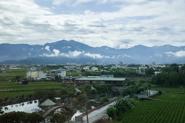 Taichung, Taiwan cenário pastoral ao longo da estrada — Fotografia de Stock