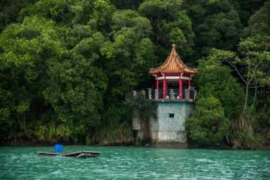 Tayvan'ın güneş ay Gölü nantou İlçesi, lake view pavilion, chiang kai-shek bildirildi kez gölün bu ön görünümünde
