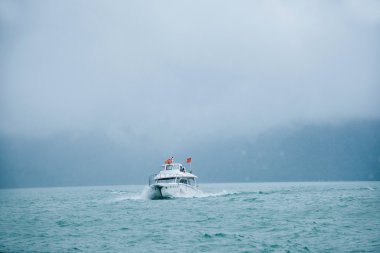 güneş ay Gölü nantou County, Tayvan Servisi yolcu yat üzerinde