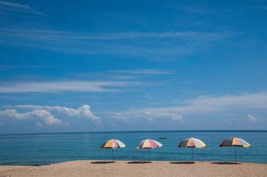 Hengchun Yarımadası, Tayvan, kenting milli park---beyaz Cennet plaj şemsiyeleri en Güney Adası