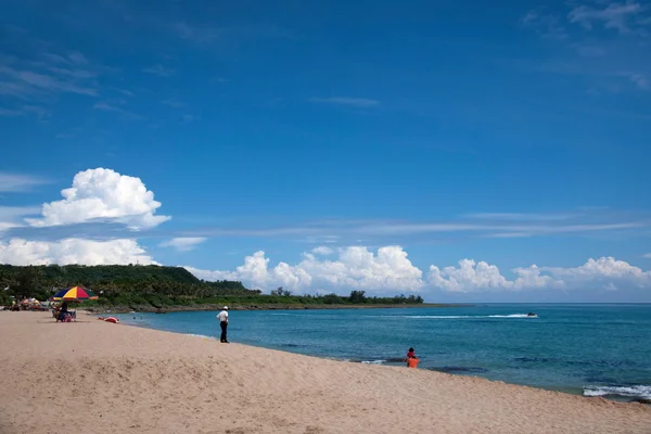 Península de Hengchun, a ilha mais ao sul de Taiwan, Kenting National Park --- White Haven praia — Fotografia de Stock
