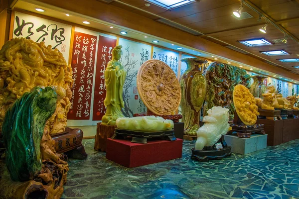 Hualien City, Hualien County, Taiwan Long-marble processing factory Crafts Show — Stock Photo, Image