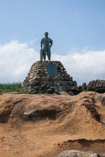 Wanli District, New Taipei City, Taiwan "Yehliu Geopark" bronze statue of Lin Tian Zhen — Stock Photo, Image