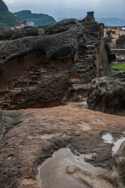 Wanli District, New Taipei City, Taiwán "Yehliu Geopark" extraño paisaje rocoso — Foto de Stock