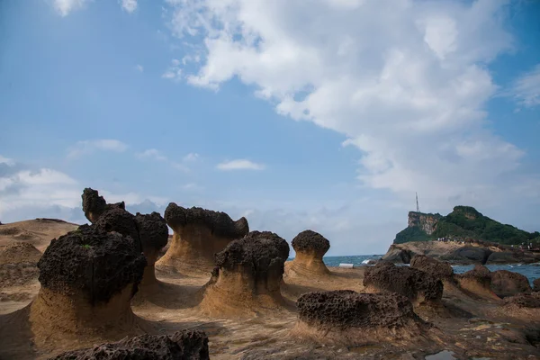 Wanli İlçesi, yeni taipei city, Tayvan "yehliu geopark" garip kayalık peyzaj — Stok fotoğraf