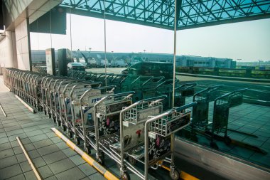Tayvan taoyuan Uluslararası Havaalanı terminal bagaj arabaları