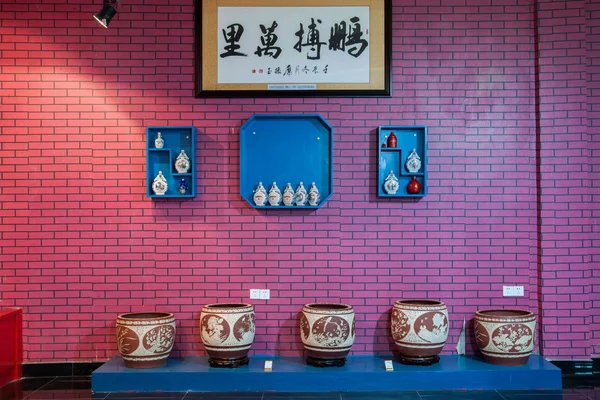 Una exposición del museo de cerámica Rongchang Chongqing Rongchang — Foto de Stock