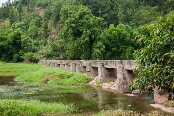 Chongqing banan περιοχή ανατολικά ποταμός πηγάζει πέντε πέτρα πανί — Φωτογραφία Αρχείου