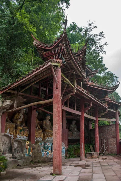 Anyue okres, provincie s '-čchuan v severní song dynastie Páv Jeskynní chrám vytvořili tři buddha jeskyně, jeskyně Buddhy Kuan sutra výklenky — Stock fotografie