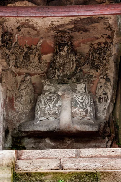 Condado de Anyue, Província de Sichuan, Peacock Cave canção "peacock king" Cliff Figures — Fotografia de Stock