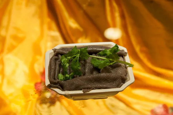 Одна из горячих блюд Чунцина "Утка коровы " — стоковое фото