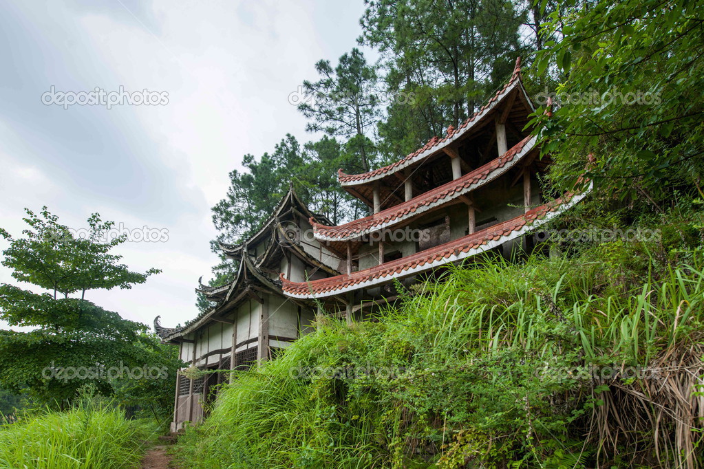 Anyue County, Sichuan Province, the top New Folk Village nameless mountain Ming Temple tiger temple built outside the village