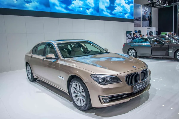 Chongqing auto show bmw serie automobil produkte — Stockfoto