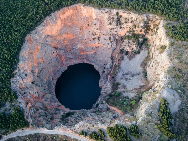 Magnificent Majestic Red Lake Close Imotski Crater Sinkhole Limestone Filled — Stock Photo, Image