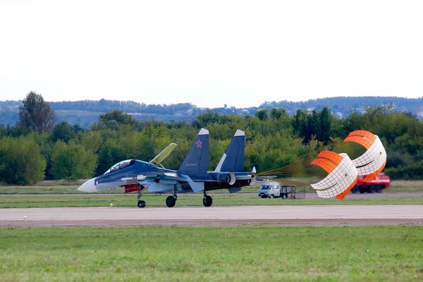 The Su-35s takeoff — Stock Photo, Image
