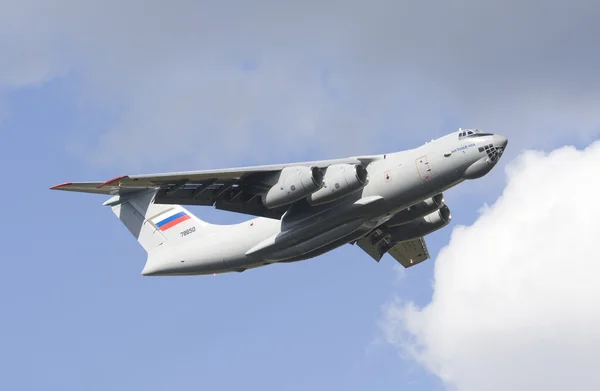 ZHUKOVSKY, RUSSIA - AUGUST 26: The Ilyushin Il-76MD-90Ademonstr — Stock Photo, Image