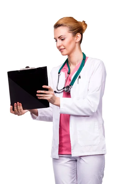 Professional medic showing the clipboard — Stock Photo, Image