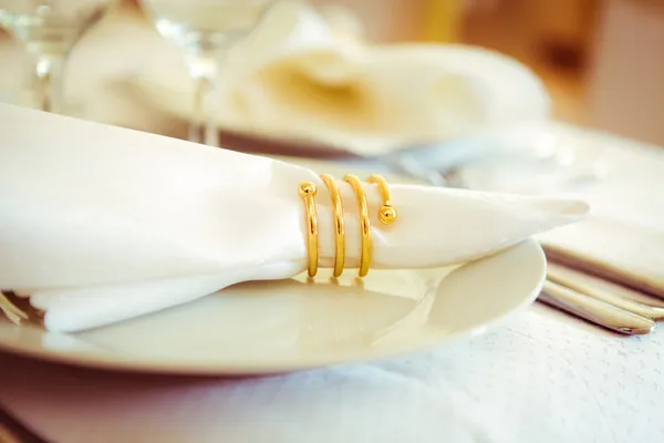 Gold napkin ring — Stock Photo, Image