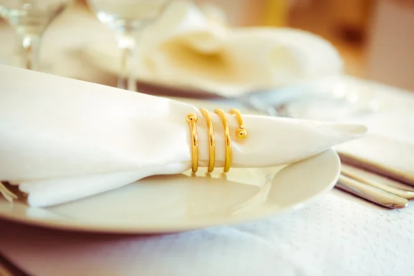 Altın peçete halkası