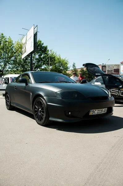 Tuning bil på emma 2013 i lviv — Stockfoto