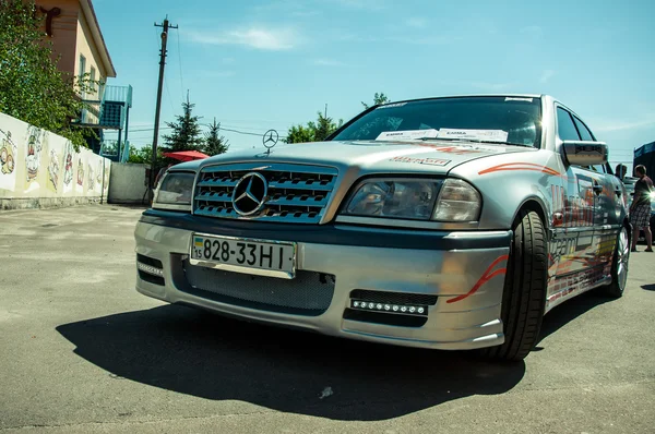Tuning auto bij emma 2013 in lviv — Stockfoto