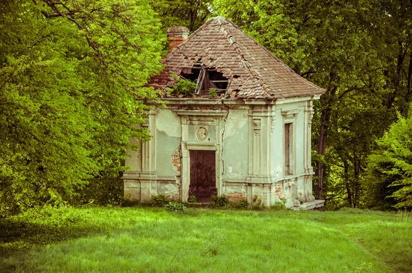 küçük lodge kalıntıları