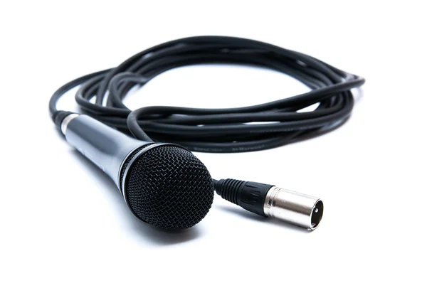 Μαύρο μικρόφωνο με ένα καλώδιο — Φωτογραφία Αρχείου