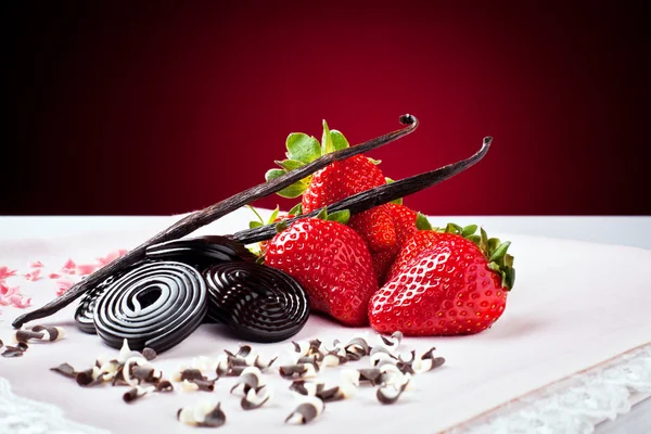 Strawberry, liquorice, vanilla and chocolate — Stock Photo, Image