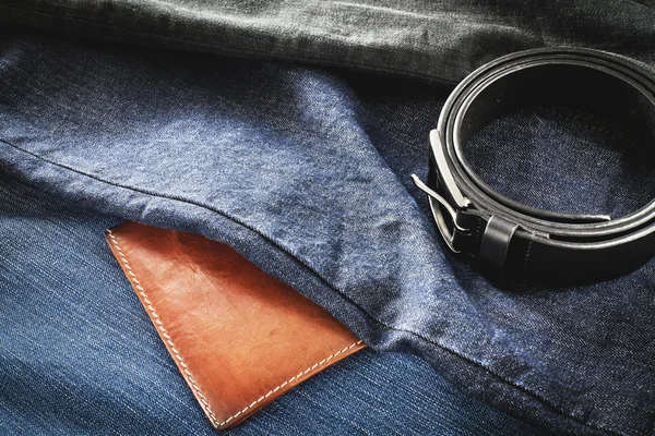 남자 청바지 벨트와 지갑 — 스톡 사진